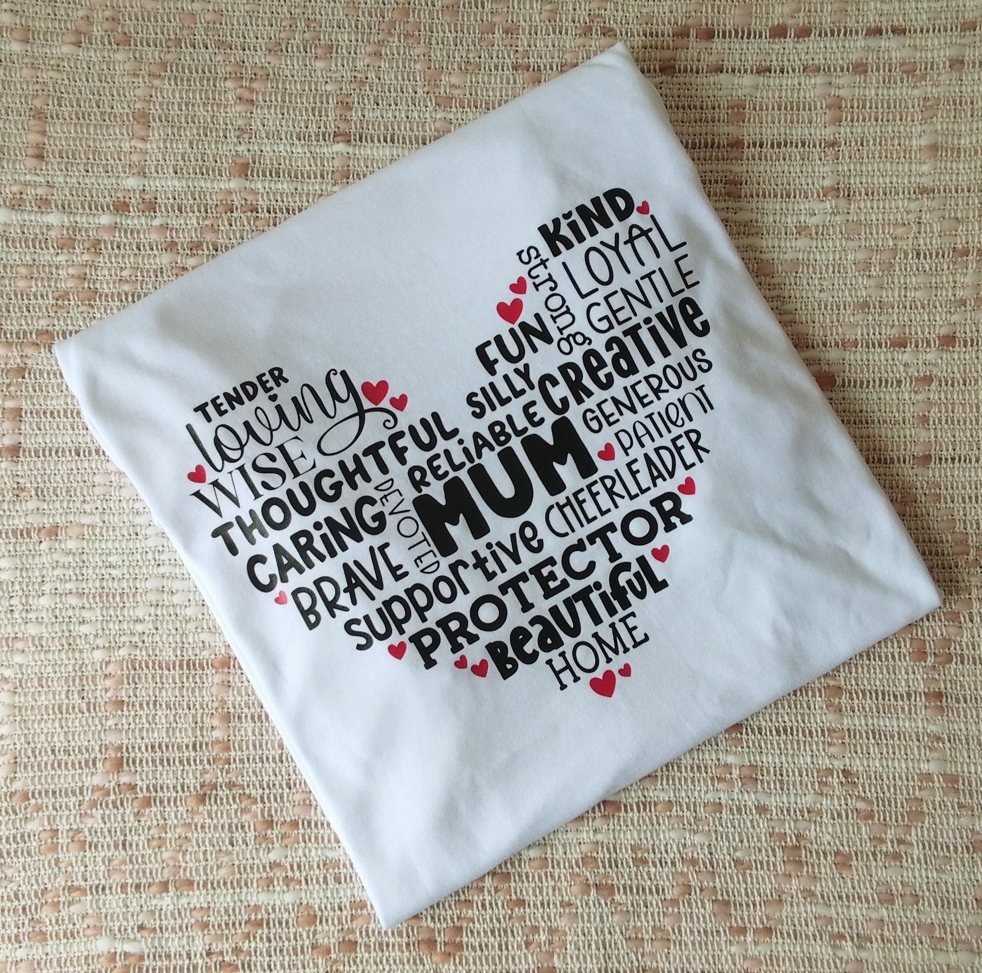 'Mothers Love' Tee - Mothers Day Collection